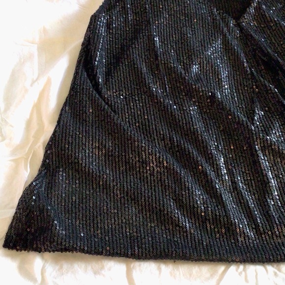 FATE + BECKER, Black Sequinned Sleeveless Evening Top - Picture 2 of 5
